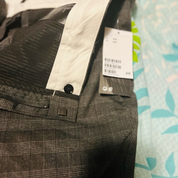 H&M - Picture 3 of 3